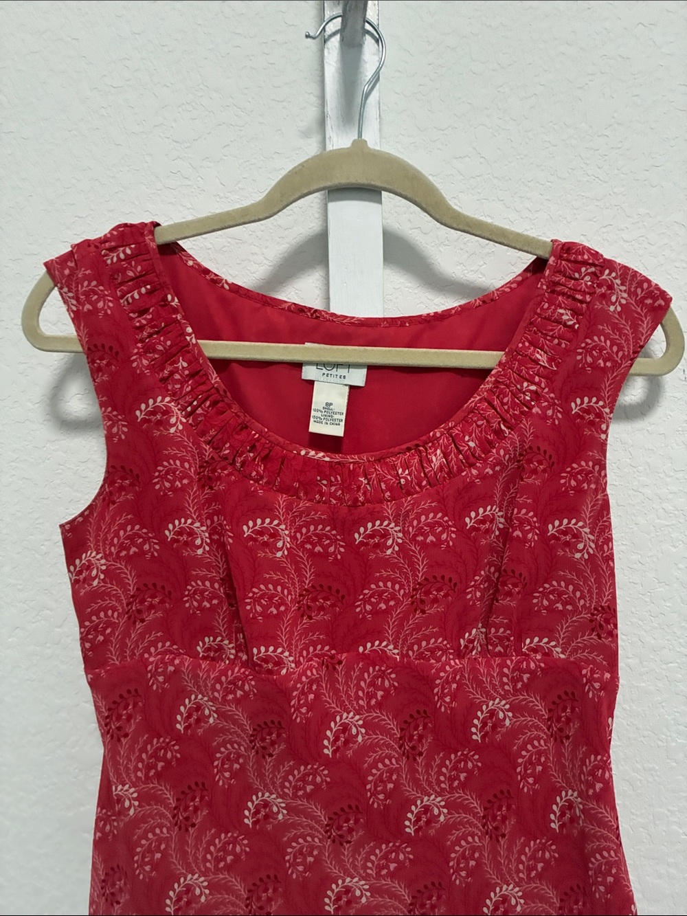 LOFT Red Embroidered Scoop Neck Tank - Picture 3 of 7